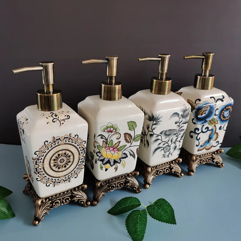 Liquid Soap Dispenser Ceramic Bathroom Emulsion Bottle Hand Press Type Antique Carved Base Girl Friend Gift European Style 340ML