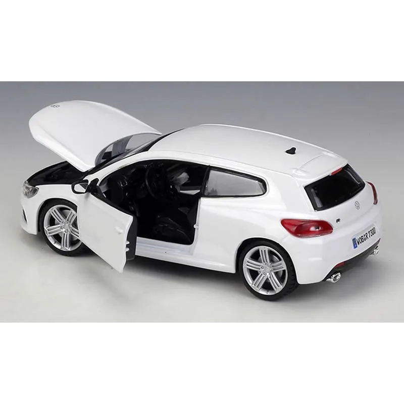 Bburago 1:24 Volkswagen Scirocco R Alloy Car Model Toys Die-cast Car Model Decoration Miniature Car Collectible Gift Wholesale