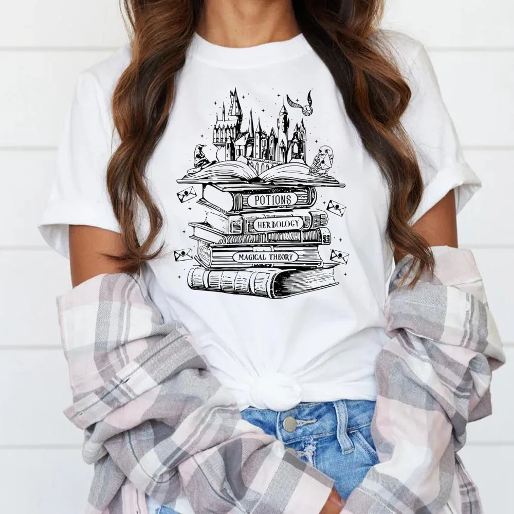 Magiczny zamek koszulka z nadrukiem T-shirty krótka brązowa T-shirty damskie Nerd T Shirt prezent dla czytelników Blusas Mujer De Moda