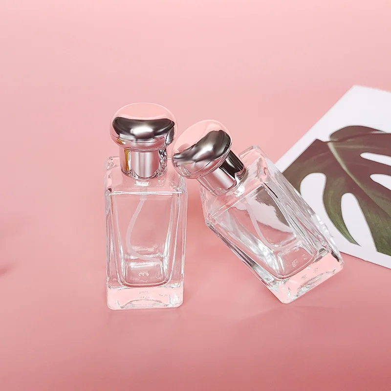 

1 Piece 30ml / 1 oz Clear Refillable Perfume Bottle, Portable Square Empty Glass Perfume Spray Bottle Spray Applicator