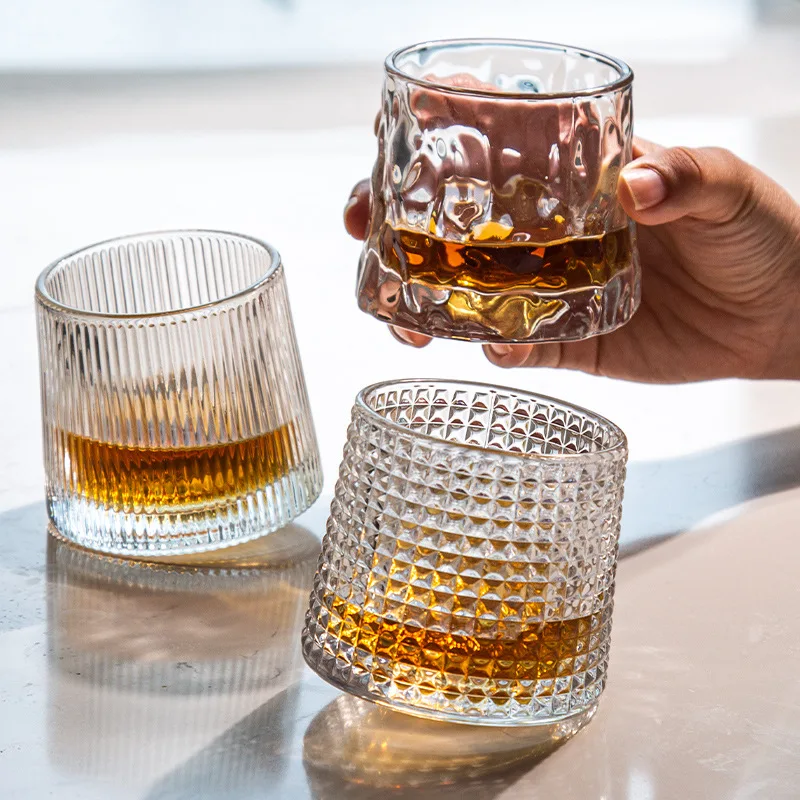 Vaso de whisky giratorio, taza de cerveza Premium de cristal creativo con resistencia al alivio 3D, taza de licor con Base, molde recto para bebidas Pr