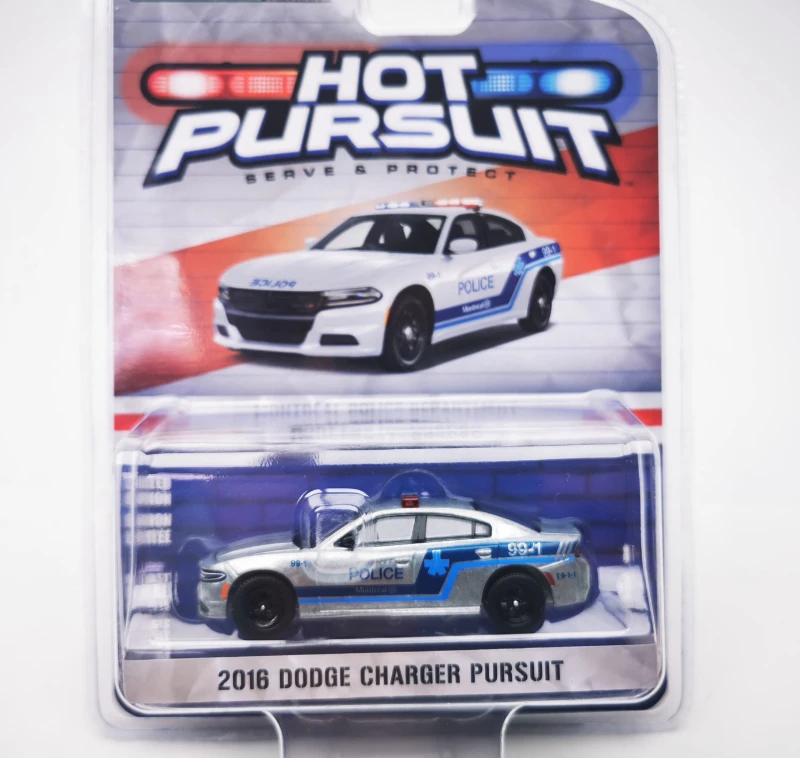 1:64  GREENLIGHT 2016 Dodge charger hot pursuit Montreal Police Department Canada Limited model die-casting alloy