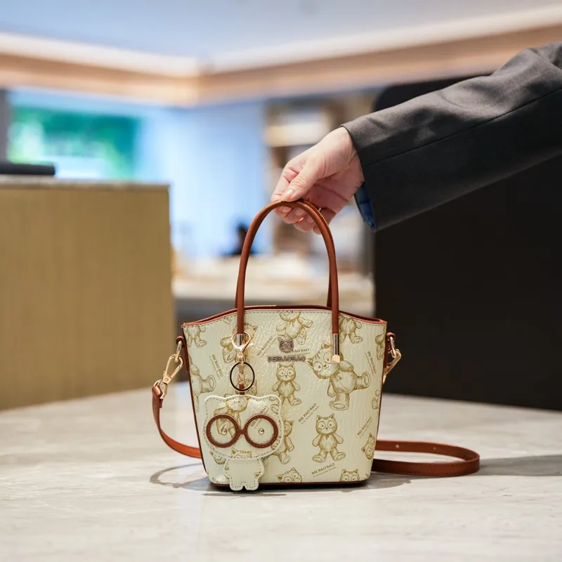 Simple Shopper Bag Minimalist Style Crossbody Feature Large Capacity Perfect For Casual Women Leisure