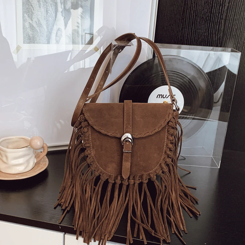 

Бродяги из искусственной замши с кисточками, модные осенне-зимние сумки на плечо 2021, однотонные модные новые женские сумки высокого качества