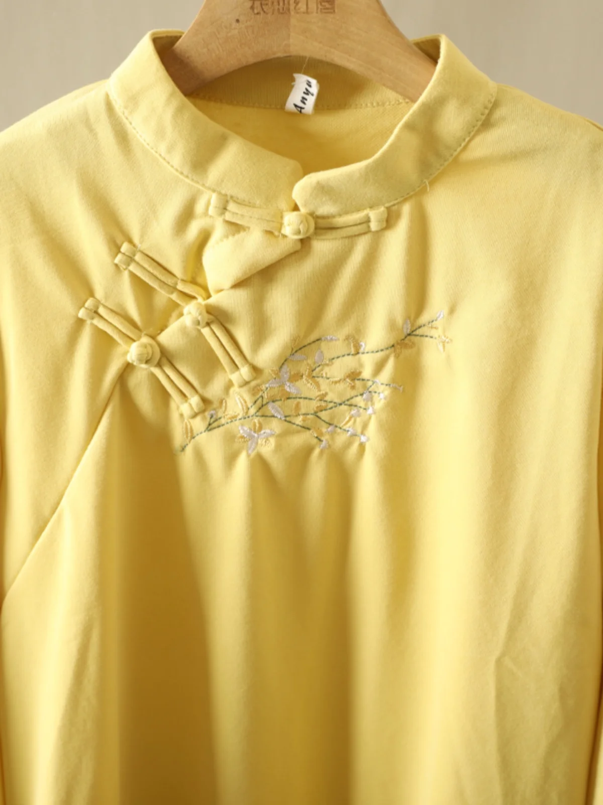 Retro Stand Collar largo Sve bordado irt talla grande mujer Faionable versátil modificado Top ropa de otoño