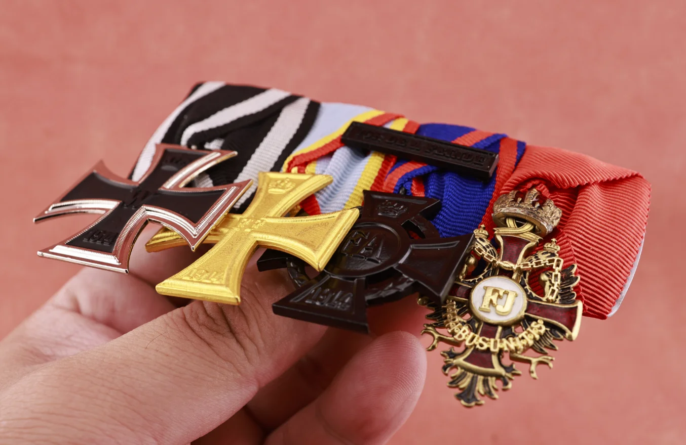 WW1 German Military Medal Set Iron Cross 1914 Reproduction Order Badge Ribbon Bar Collectible Military Insignia Pin Reproduction view 3