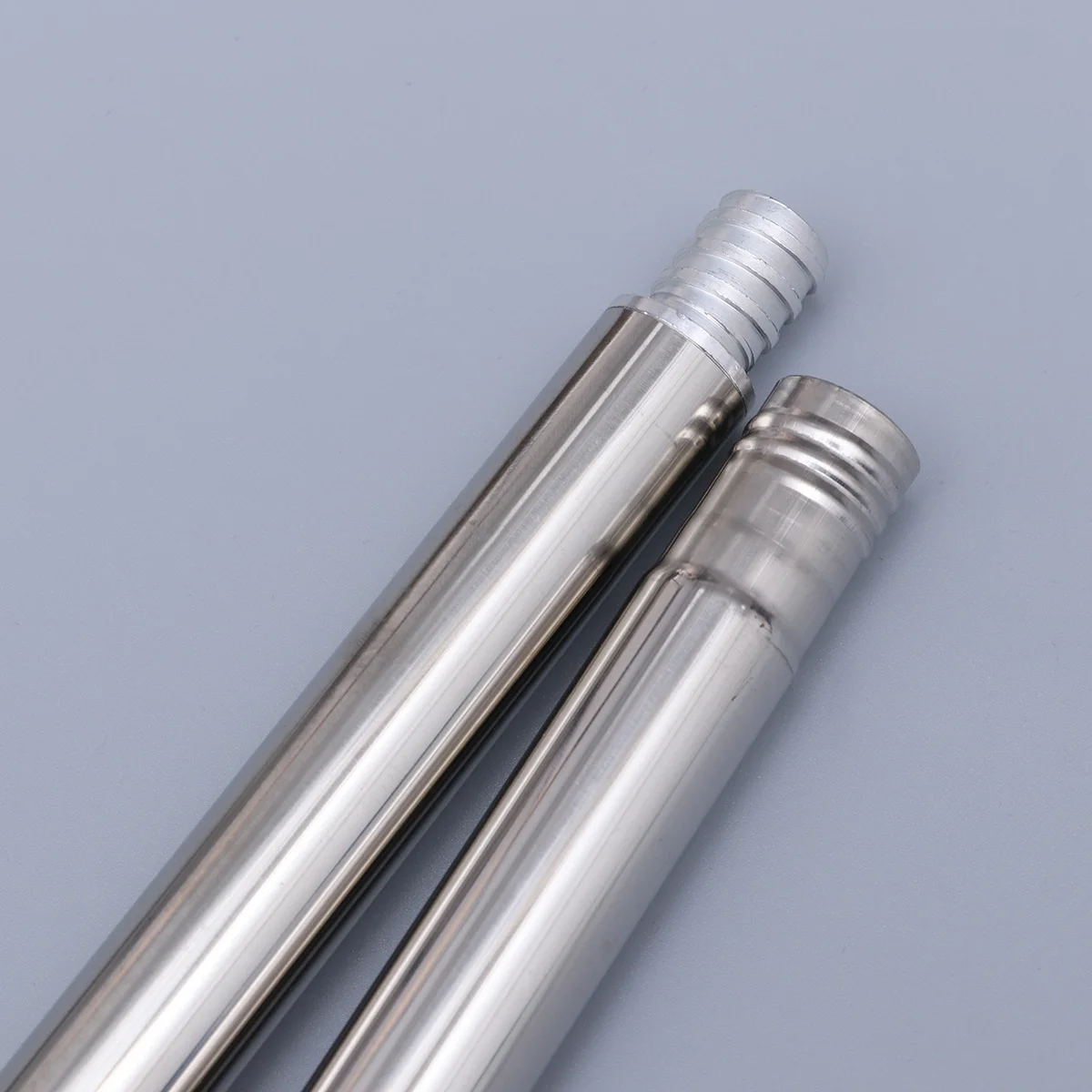 

Paint Roller Extension Pole Telescopic Aluminium Alloy Durable Lightweight Easy Screw Connect for High Place Painters Pole