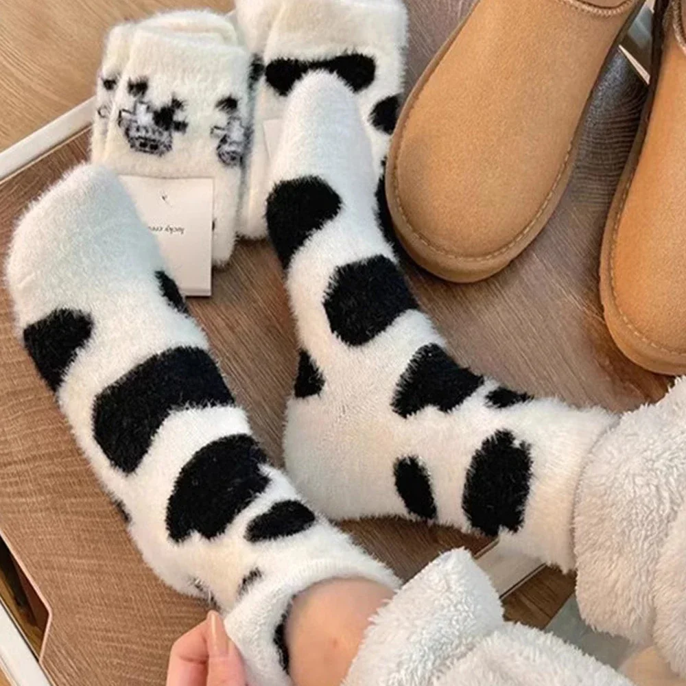 1-5Pairs Cartoon Cow Milk Plush Socks Warm Coral Velvet Sock Autumn Winter Plush Fleece Thicken Women Floor Middle Tube Stocking