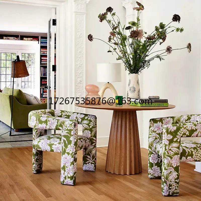 

Full solid wood dining table Small apartment wabi-sabi wind round table French restaurant log coffee table