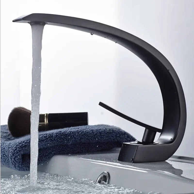 

Black Bathroom faucet Modern Bathroom Basin Faucet Gold Wash basin Single Handle Hot and Cold Rose Gold