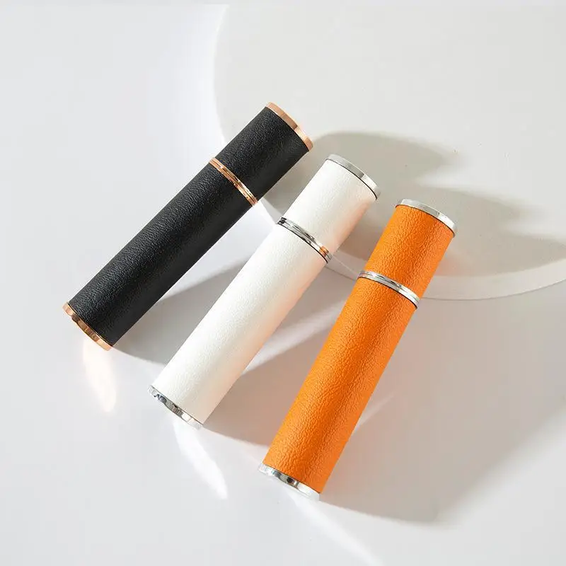 Tragbarer Leder-Parfümzerstäuber 12ml Nachfüllbar für Reisen, Geschäftsreisen und den täglichen Gebrauch, 3 Farboptionen – Detail 4