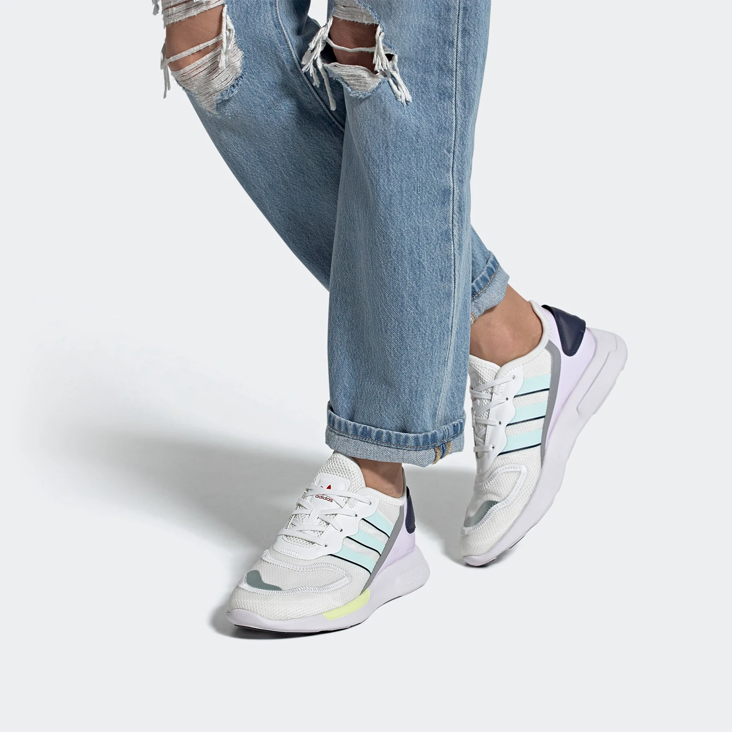 

Женские спортивные кроссовки Adidas original clover ZX 2K FLORINE W FW0090