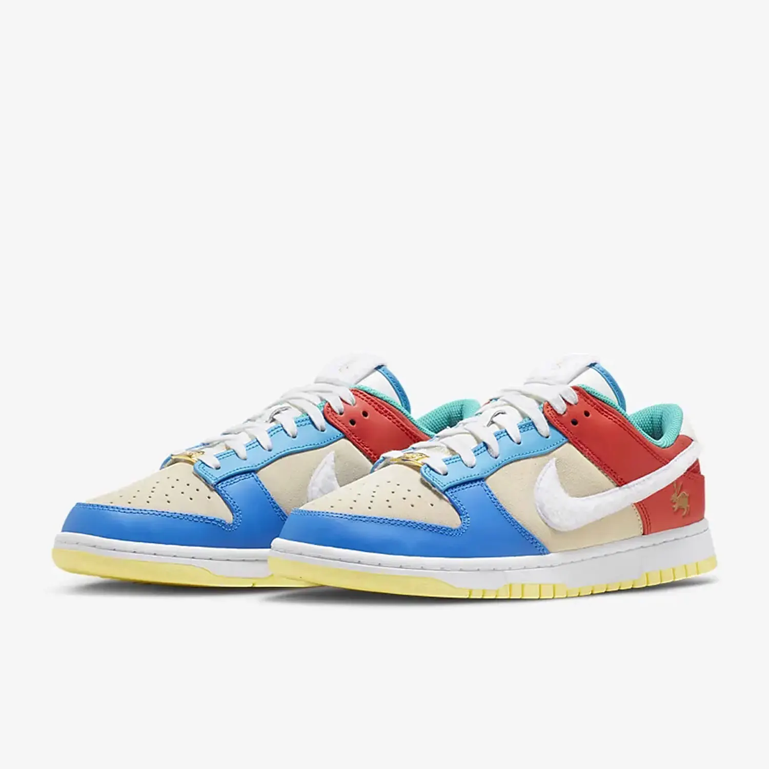 

Прочные повседневные туфли Nike с низким вырезом для пар Dunk Low FD4203-111