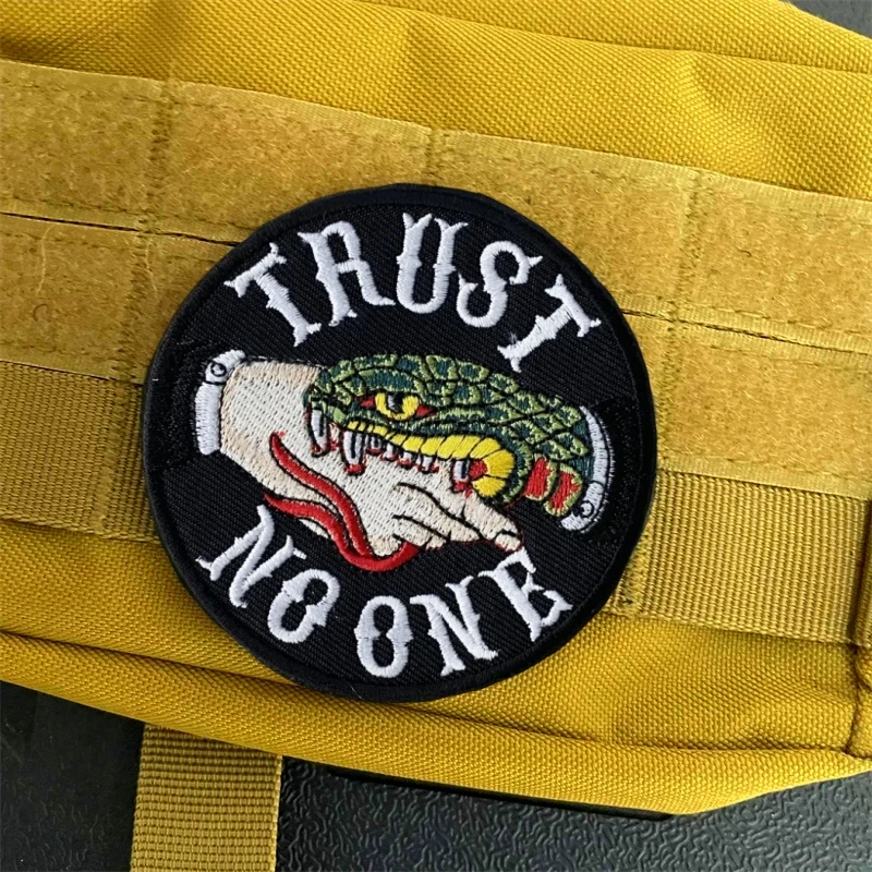 TRUST NO ONE Morale Badge Venomous Snake Bites Embroidered Patches Tactical Backpack Hook and Loop Sticker