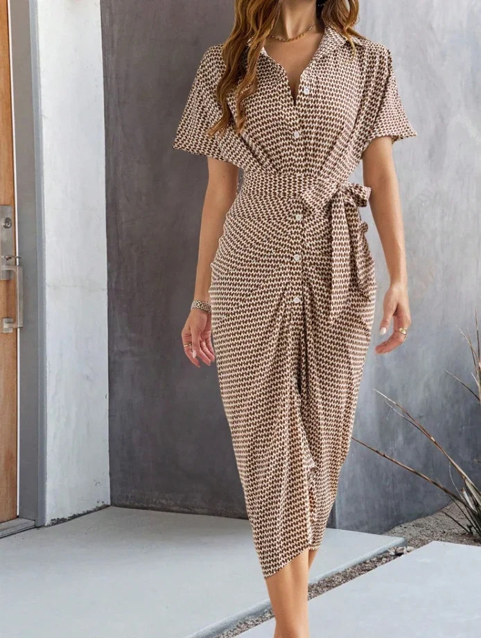 CPSYMYM Sukienki damskie Letni skręcić w dół kołnierz Wysoka talia Casual Krótki rękaw Ruched Button Codzienna sznurowana długa sukienka koszulowa