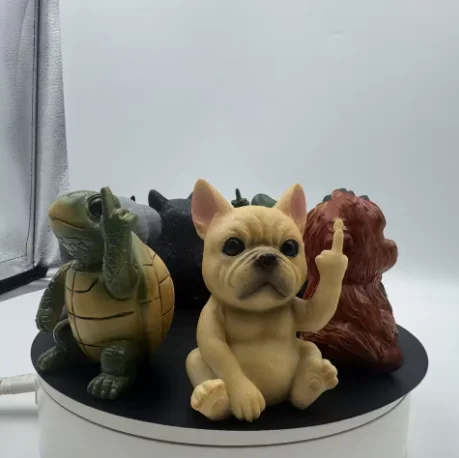 رواية الراتنج الحيوان تمثال صغير الاصبع الوسطى الحيوان زخرفة نموذج الضفدع القطط اليدوية ديكور فني النحت الجدول الديكور هدية