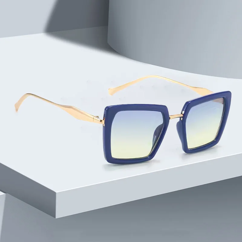 Vintage Sunglasses for Women Green Golden Fashionable Square Glasses High-end Feel Deep Green Lenses for Women Glasses