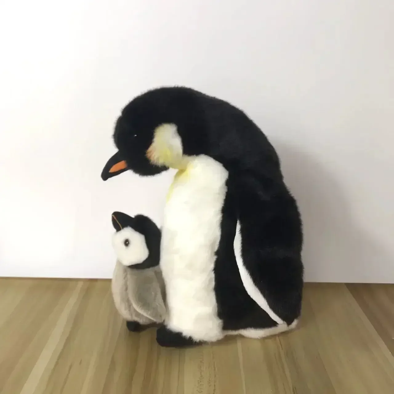 

28cm Lifelike Mother and Baby Penguin Plush Toy Soft and Adorable Stuffed Animal Doll Birthday Christmas Gifts for Kid