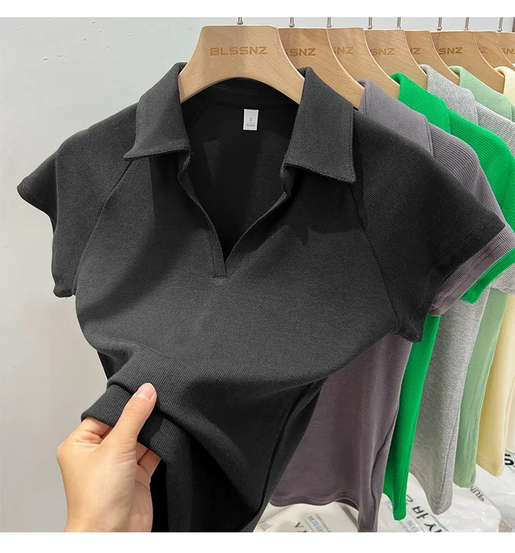 Nischen-Design Slim Fit Kurzarm Damen T-Shirt 2026 Sommer Neuheit V-Ausschnitt Poloshirt Einzigartiges Elegantes Top Koreanisches Einfarbiges Tee – Detail 33