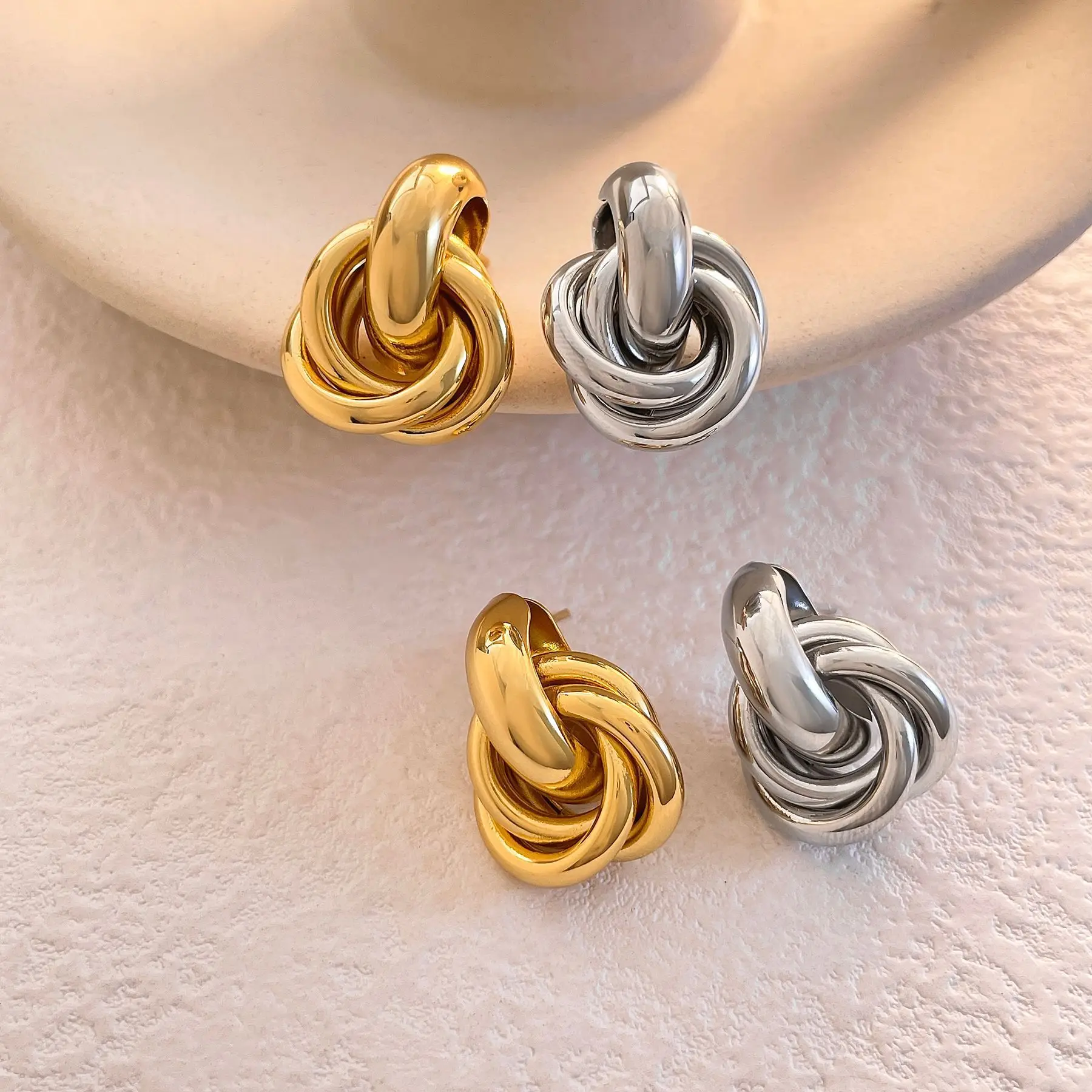 925 Silver Needle Korean Circle Geometric Earrings For Women Metal Jewelry 2026 Trending New Women's Gold Color Earrings A96