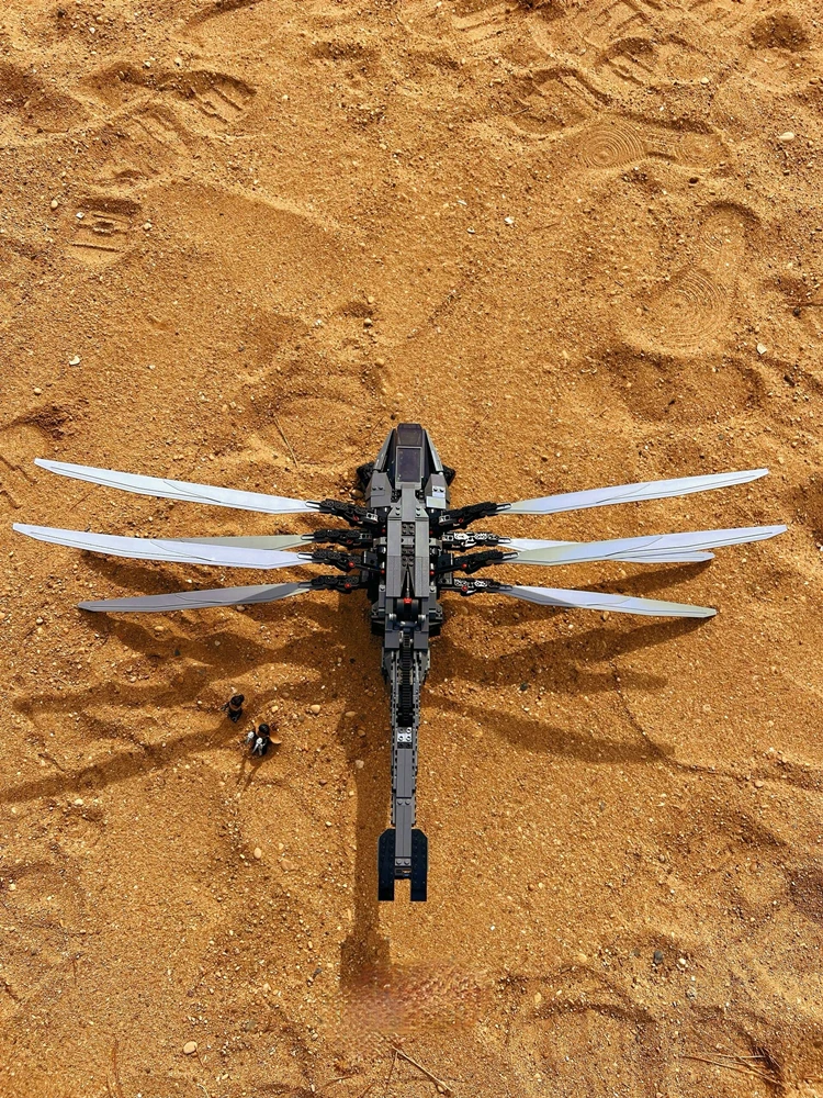 1369PCS ICONS Movie Dune Atreides Royal Ornithopter Space Dragonfly Plane Arrakis Planet Aircraft 10327 Building Blocks Toy Gift