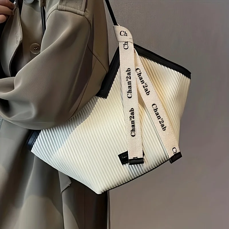 

Women's Vertical Lines Retro Versatile Leisure Commuting Shoulder Bags，Trendy Large-capacity Shoulder Bag, Summer New Tide
