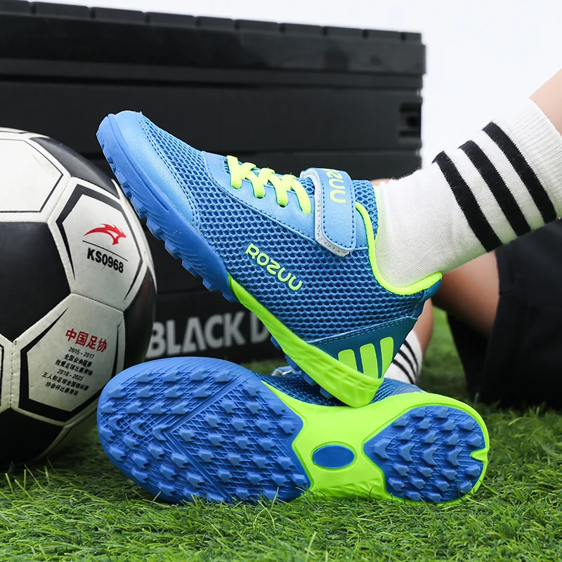 

Youth Training Game Sneakers - Stylish Comfortable Boys & Girls Soccer Shoes for Indoor Outdoor Lawn Use Size 32-39