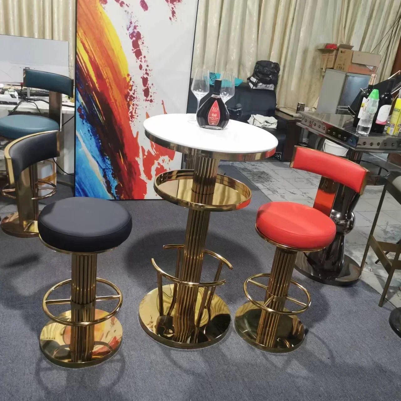 Counter Height Bar Stools with Back, Modern Adjustable Height and Swivel Barstools, Black and Gold Bar Chair for Kitchen Island