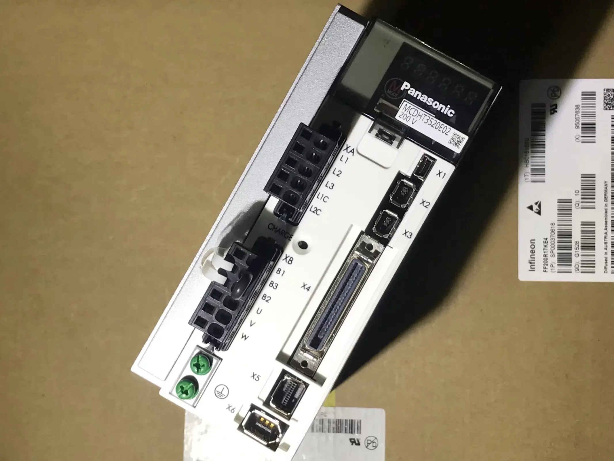 1Pcs MCDHT3520E02  Gloednieuwe Originele 100%