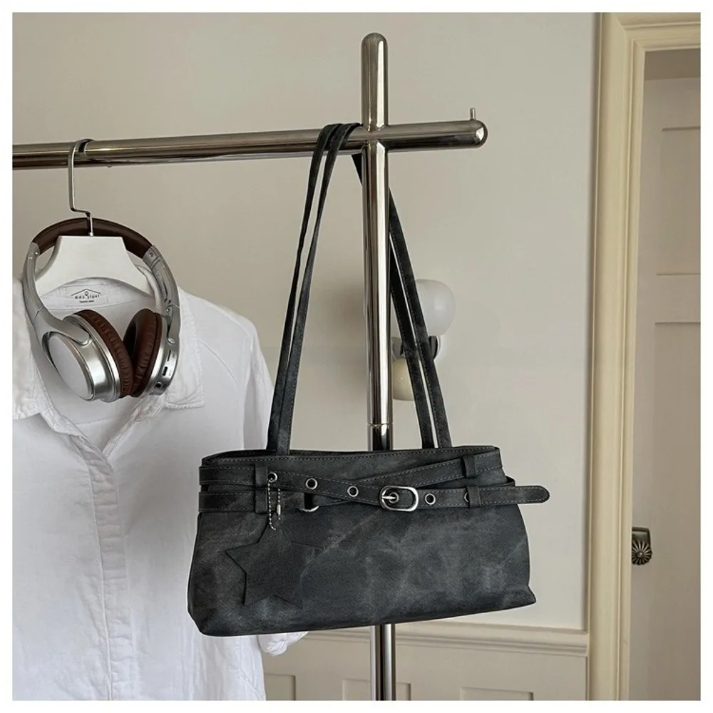 Fashion PU Leather Shoulder Bag Versatile Chic Tote Underarm Bag Lightweight Large Capacity Commute Bag Daily Use