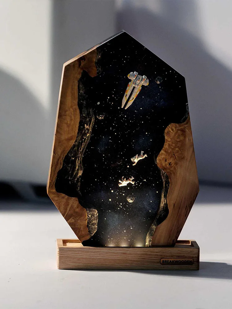 Space Travel Organism Resin Table Light Creactive Art Shocked Decoration Lamp Science Fiction Theme Night Light USB Charge