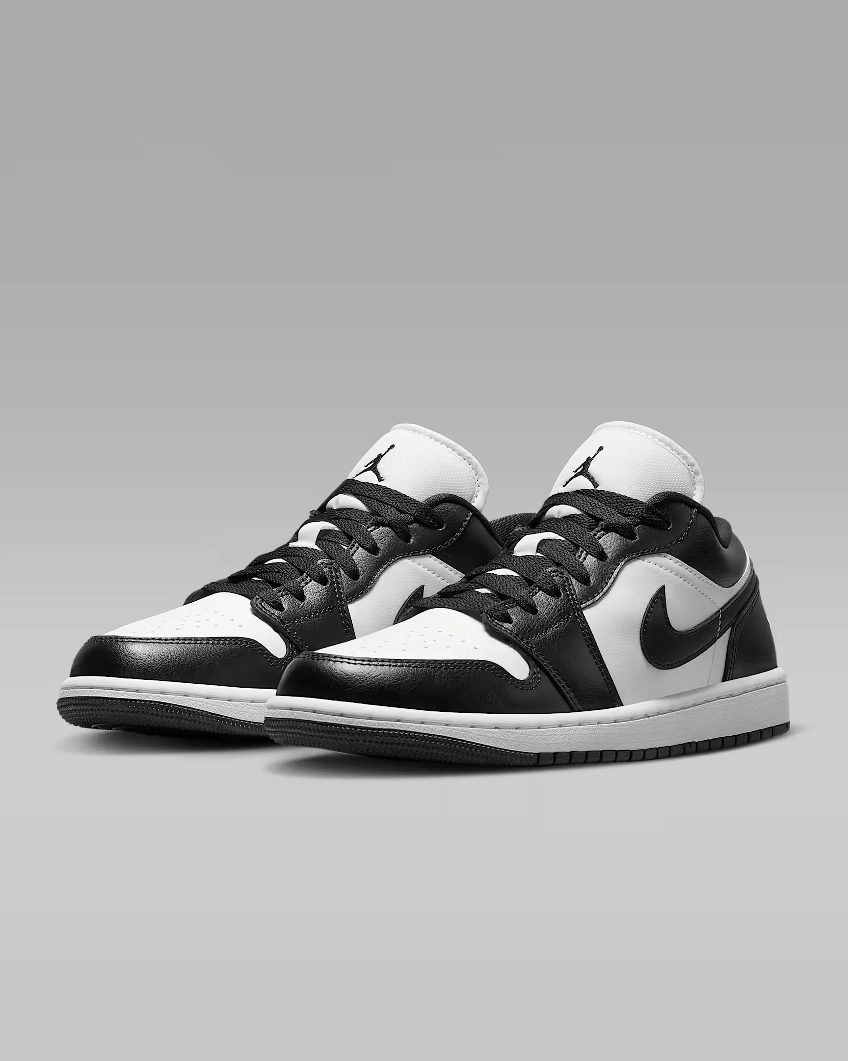 

Air Jordan 1 "Panda" Women's Low-Top Basketball Shoes Leather Retro Style Anti-Slip Detailed Design Black And White Trendy Retro