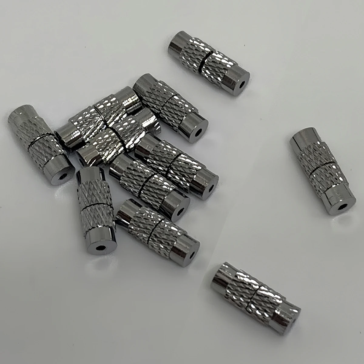 10/20pcs Brass Screw Clasp Closure Fastener End Tip Caps Connectors Barrel Screw Clasp for Bracelet Necklace Making Accessories
