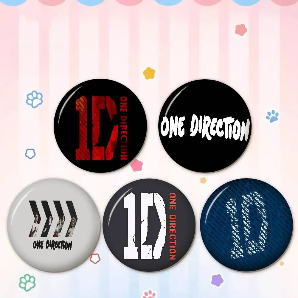 O-One D-Direction Band Creative Pins Funny Faces Round Snap-in Brooch Badge Backpack Hat Accessories Jewelry Gifts