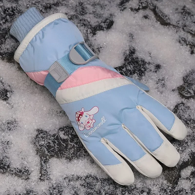 قفازات سانريو السميكة للطقس البارد للأطفال، قفازات شتوية دافئة مقاومة للرياح، ضرورية للعب الثلج، هدية شتوية للأطفال