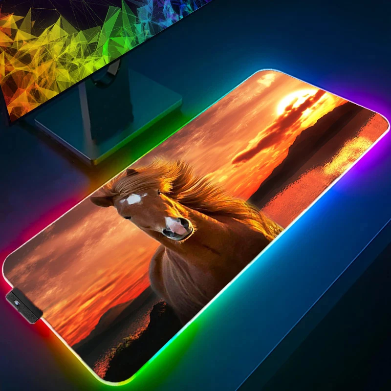 LED Mouse Pad Gamer Besar XXL Tablet Varmilo Keyboard Karpet Aksesoris Gaming Kuda Lari RGB Mousepad Hadiah Ulang Tahun