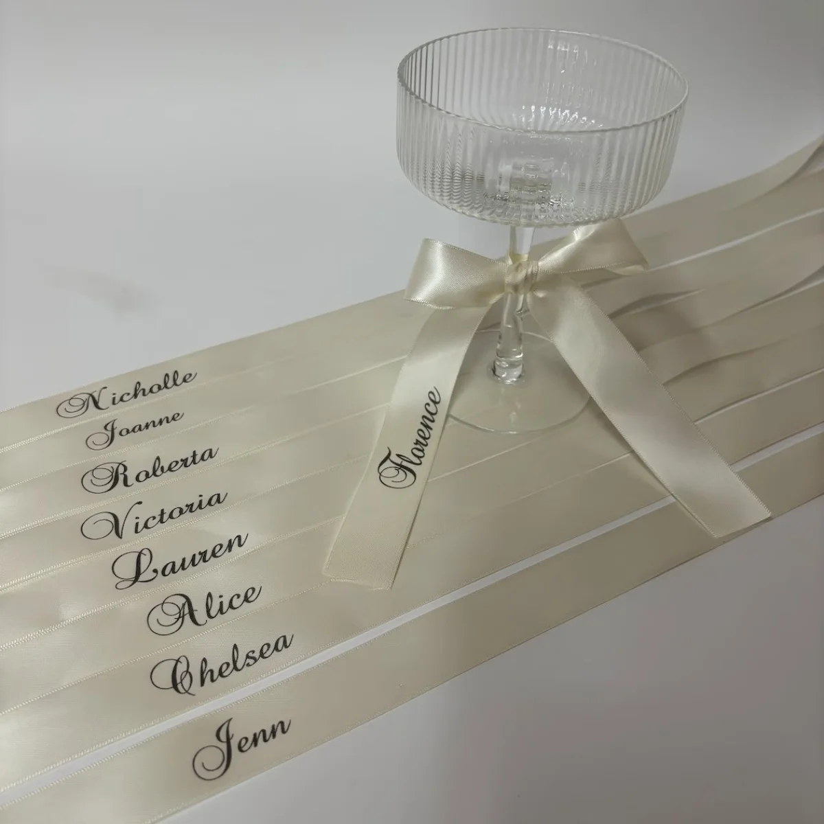 12 Uds copa de vino tarjeta de lugar personalizada fuente barroca cinta Coquette