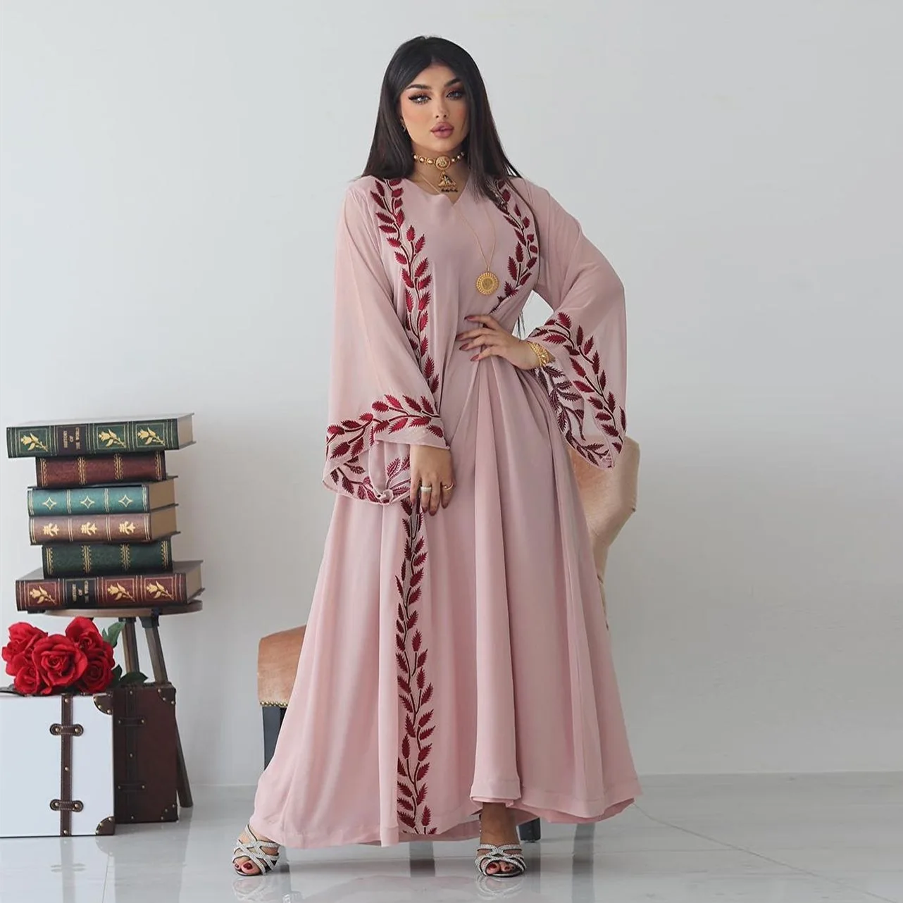 Middle East Arab Islamic Fashion Street Summer Chiffon Long Muslim Embroidery Pink Round Neck Dress with Headband Maxi Dresses