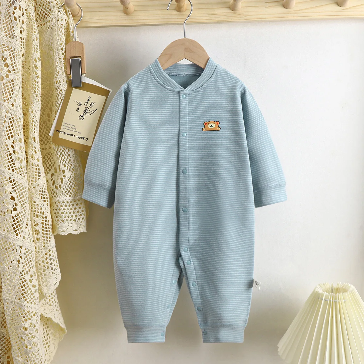 Autumn Winter Newborn Girls Bodysuit Single Breasted Long Sleeve Plush Cartoon Embroidery Baby Girls Onesies Infant Girls Romper