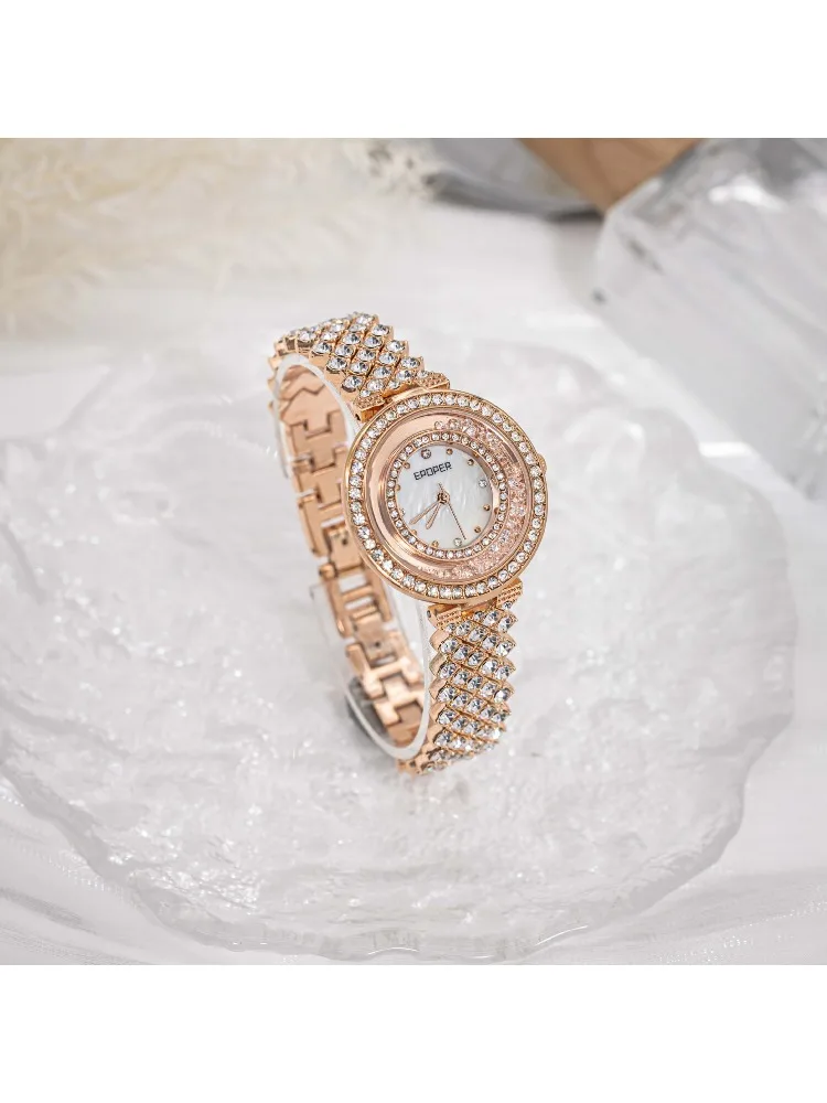 ساعة نسائية ذات قيمة عالية مرصعة بالألماس كاجوال متعددة الاستخدامات وسوار مقاوم للماء