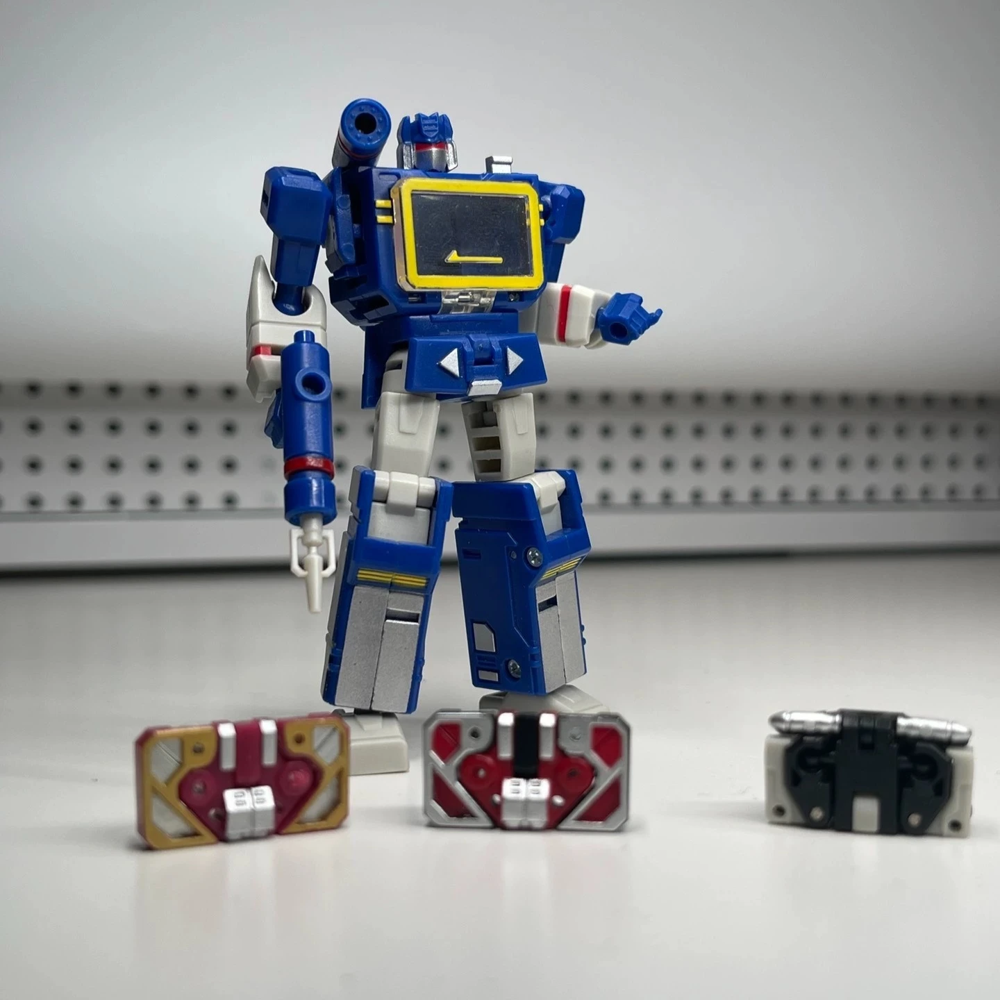 الطبعة الثانية PT-04 Soundwave PT04 شريط التحول G1 حرب الجيب الصغيرة KO عمل الشكل روبوت تشوه لعب الاطفال هدية