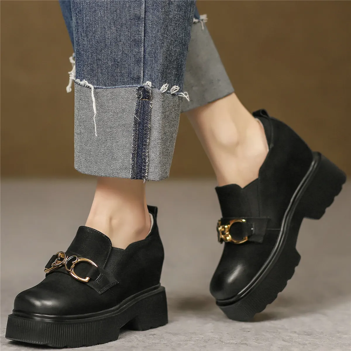 

Fashion Sneakers Women Genuine Leather Chunky High Heels Ankle Boots Female Square Toe Platform Pumps Casual Shoes Chic Shoes