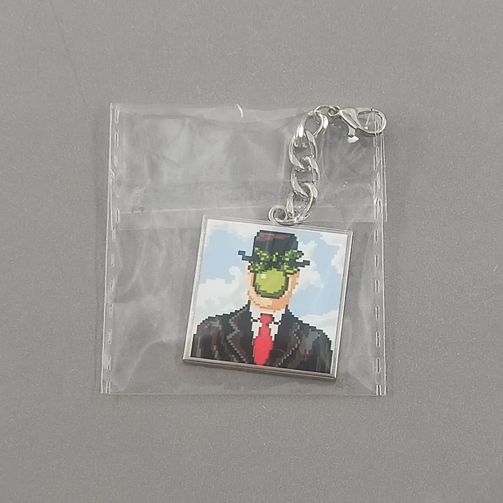 Pixel-Art „Der Menschensohn“ Schlüsselanhänger, Magritte Ölgemälde Anhänger, Metall-Schlüsselring, Retro-Surrealismus Kunst-Abzeichen, Rucksack-Ornament, Geschenk – Detail 9