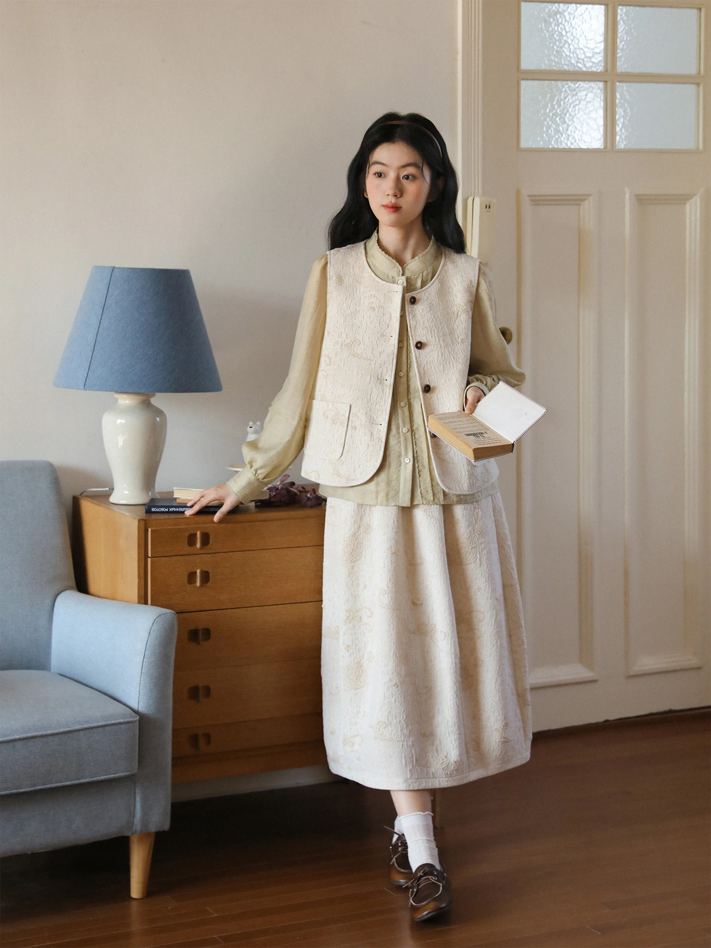 

Nesoulum Laid-ba Spring Heavy-du 3D Relief Texture Fabric Vest Top f-length Skirt Set Spring Faion Women's Suit