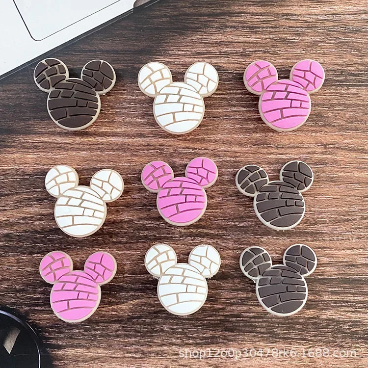 Hot 6pcs/set Mickey Collection Shoe Charms for DIY Shoe Decorations Accessories Decorations Sandal Decorate Kids Gifts