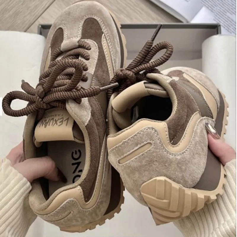 Sepatu Sneakers Kulit Wanita Model Retro Tentara Jerman Musim Gugur 2025, Warna Terpisah, Sol Tebal Datar, Kasual Minimalis