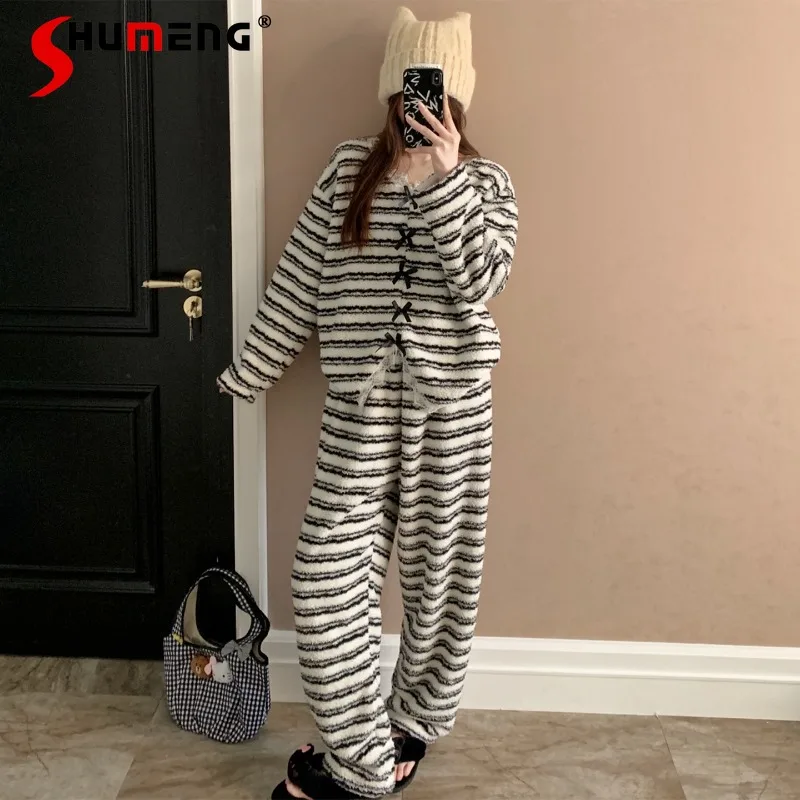 

Черные пижамные костюмы с бантом для женщин, новый кружевной полубархатный полосатый утепленный пижамный комплект, женский теплый флисовый комплект домашней одежды