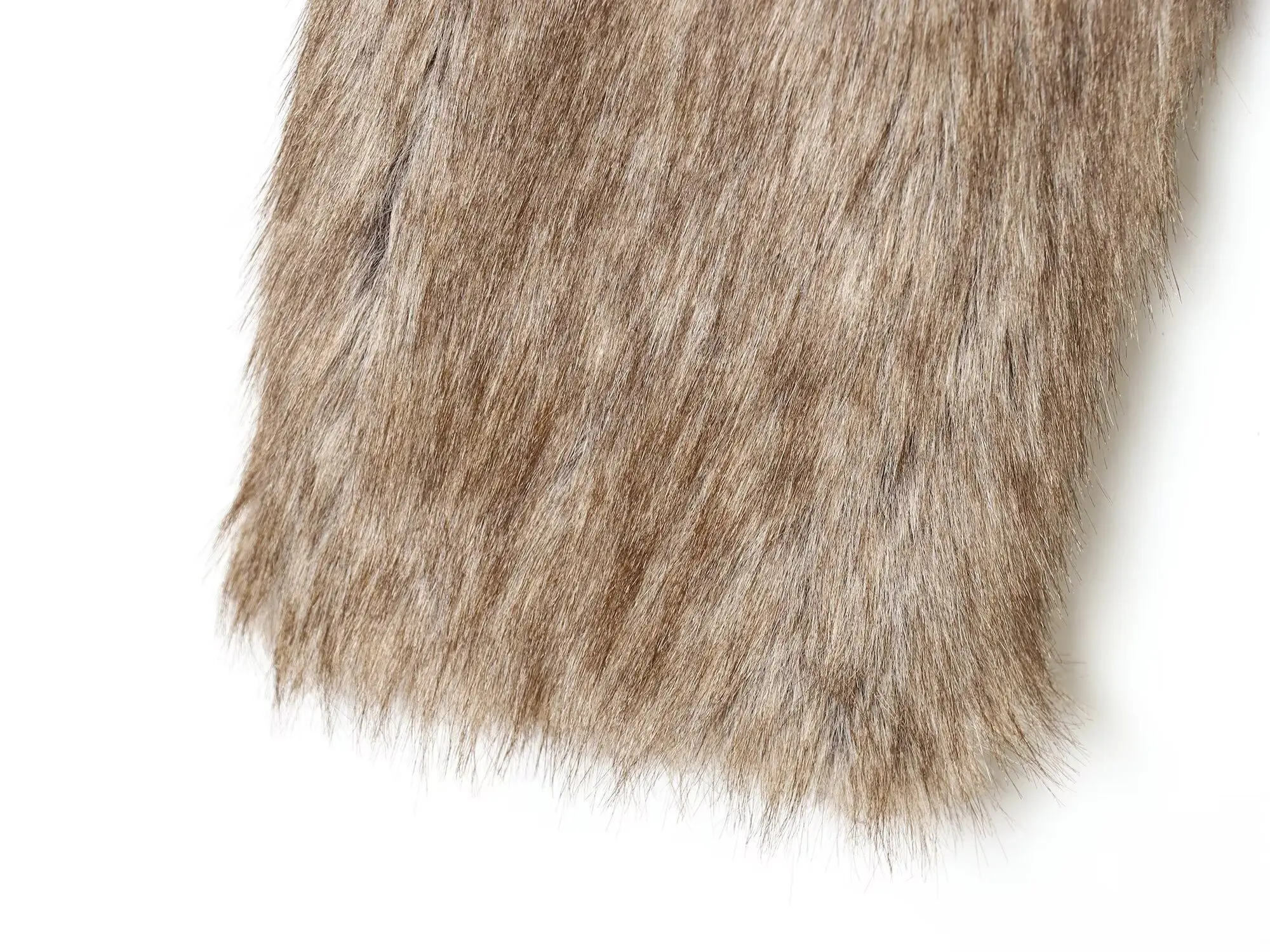 سترة قصيرة بتأثير الفرو الصناعي 2025 أنيقة وعصرية ونمط جديد مريح وملابس مكتبية كاجوال متعددة الاستخدامات عتيقة ومثيرة