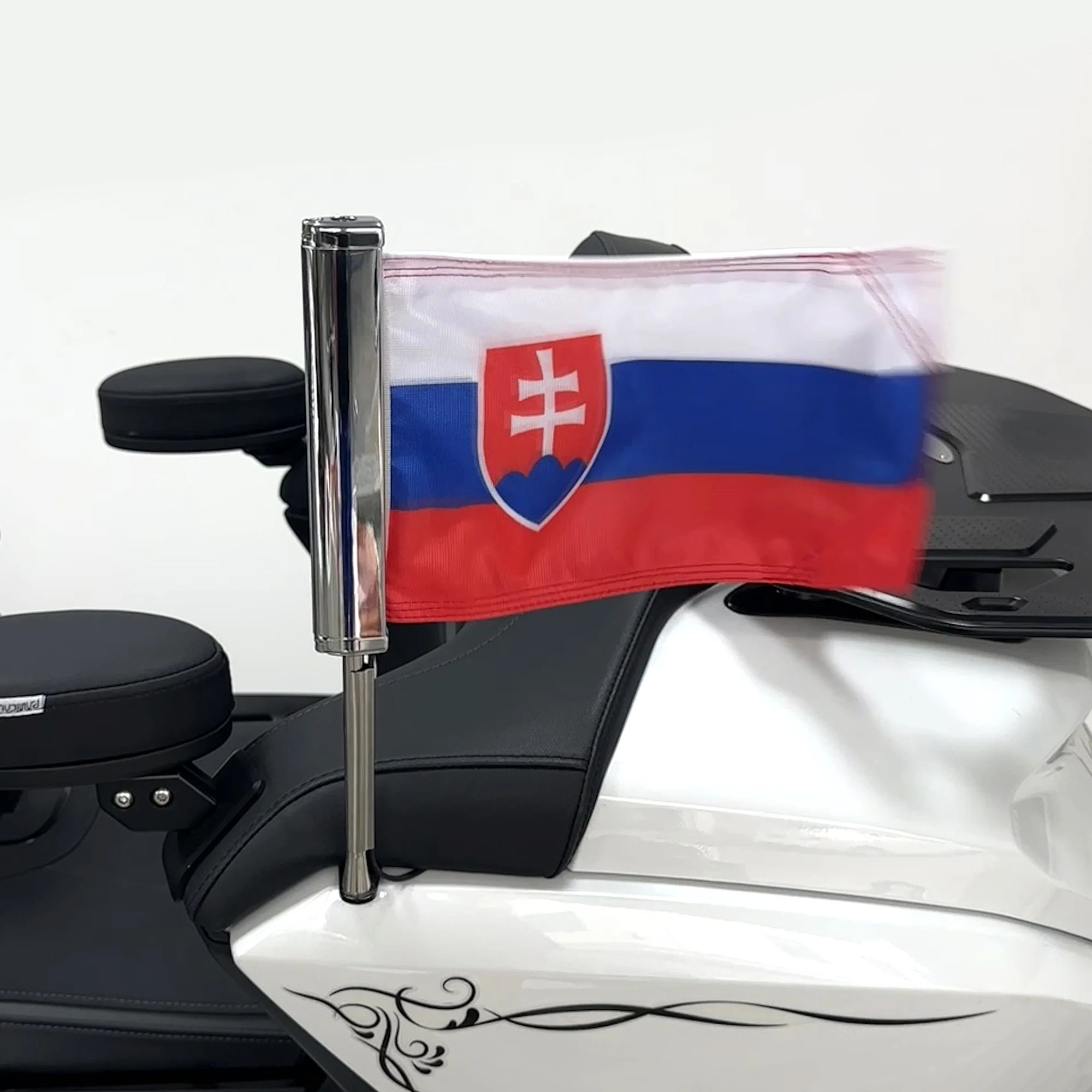 

Panical Slovakia Chrome LED Flag Pole Passenger Rear Trunk Flag Set Flagpole Kit For Honda Gold Wing Tour GL1800 2018-2024