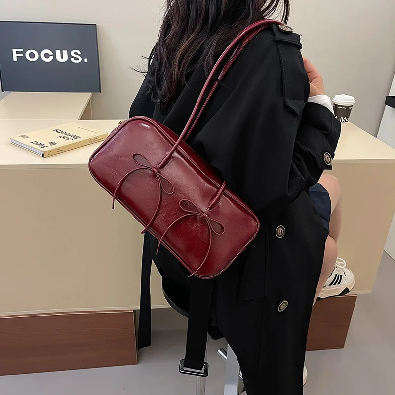 

2025 Autumn New! Women's Fashion Bow Large-Capacity Messenger Bag – Practical Armpit Bag, Shoulder Bag & Fashion Tote